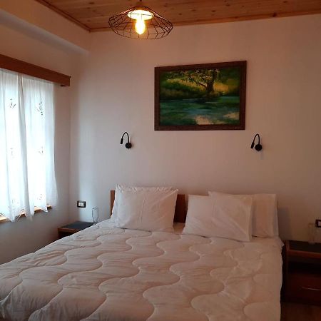 The Heart Of The Bazaar Guest House Gjirokastër Esterno foto