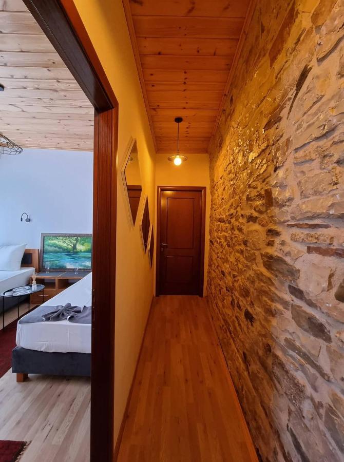 The Heart Of The Bazaar Guest House Gjirokastër Esterno foto