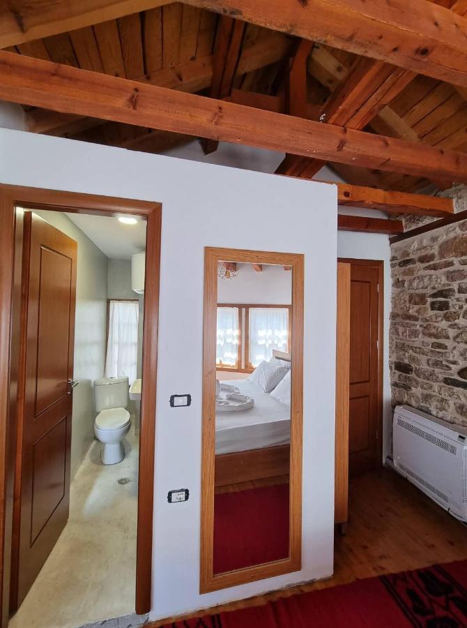 The Heart Of The Bazaar Guest House Gjirokastër Esterno foto
