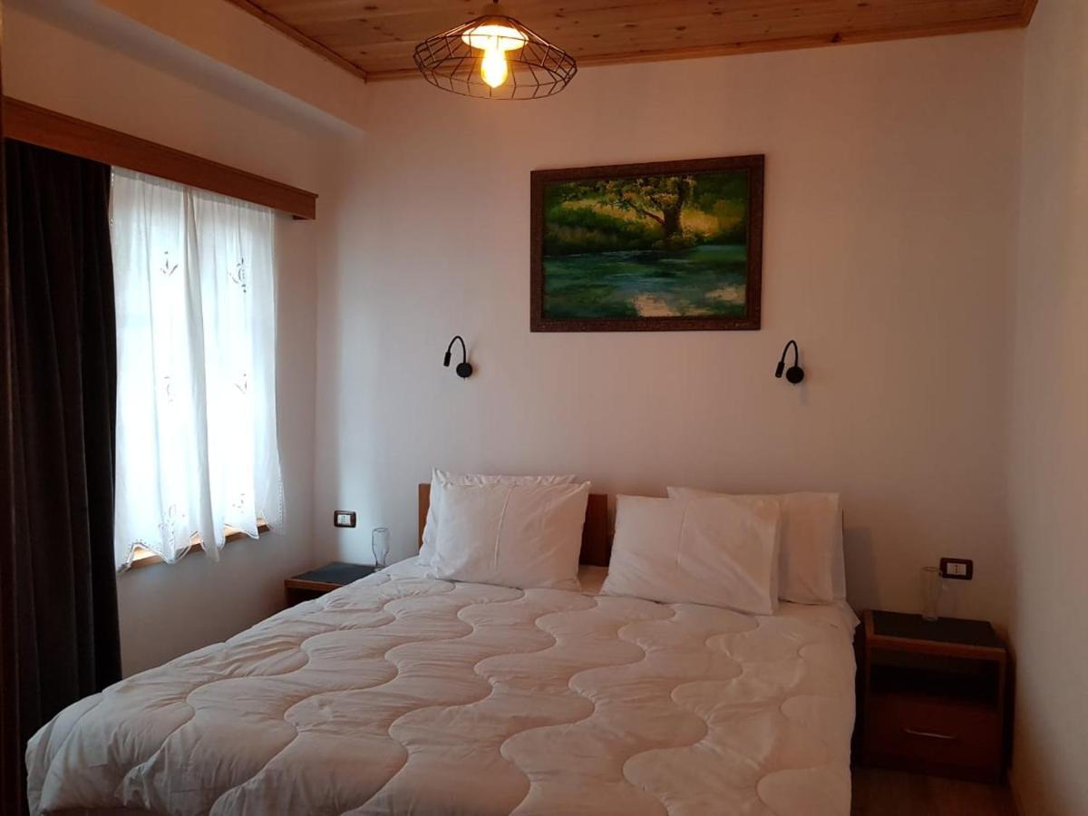 The Heart Of The Bazaar Guest House Gjirokastër Esterno foto